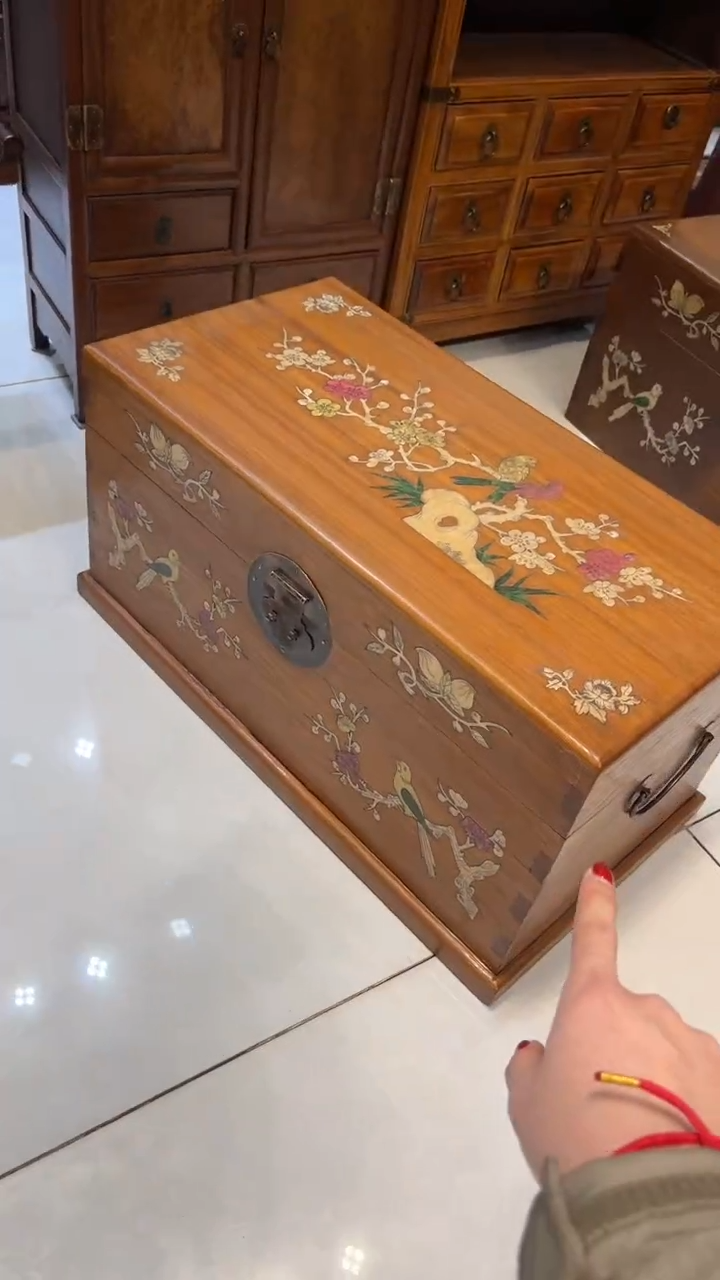 【闪购商品】贡木喜鹊登梅螺钿箱子