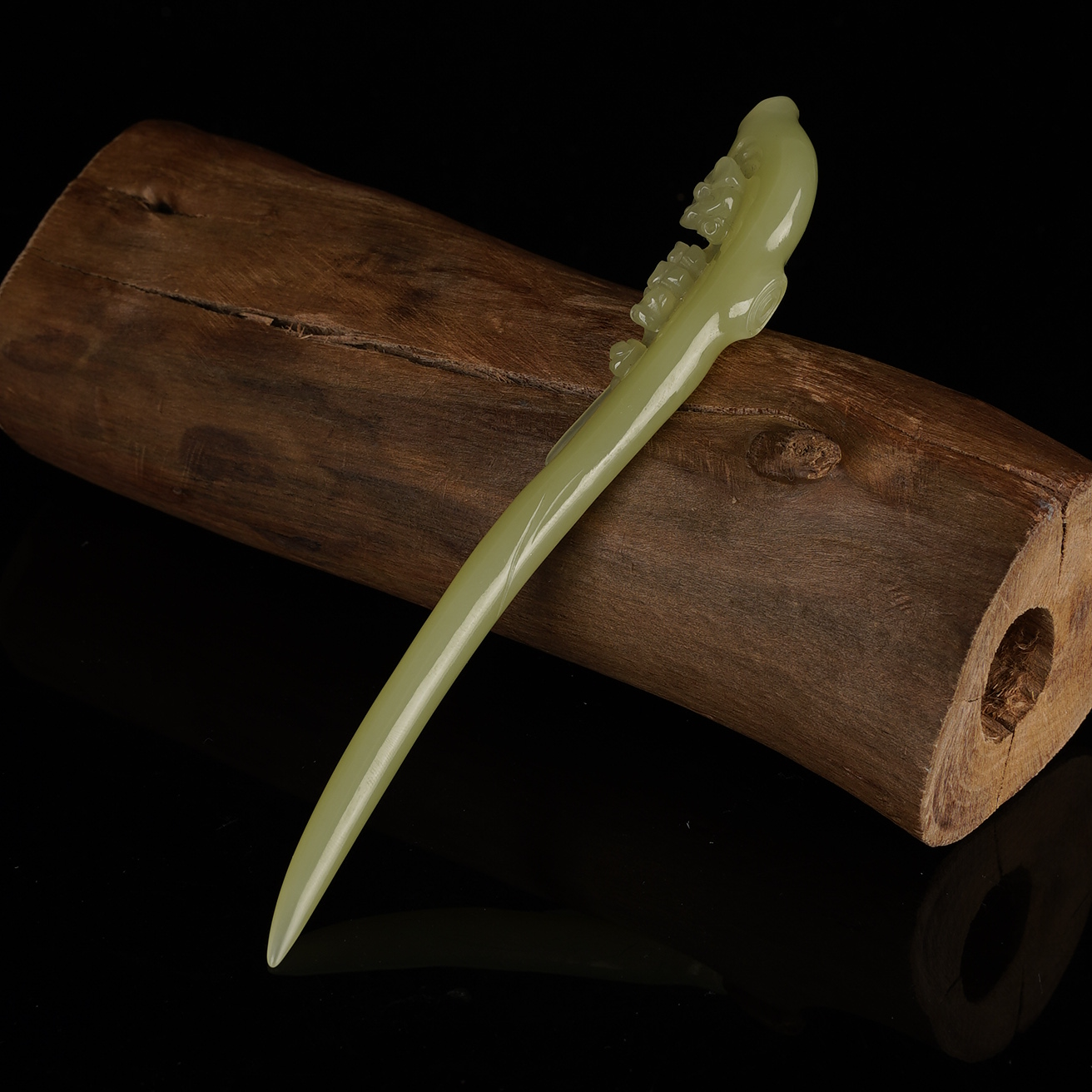 XX03688二十世纪和田玉发簪