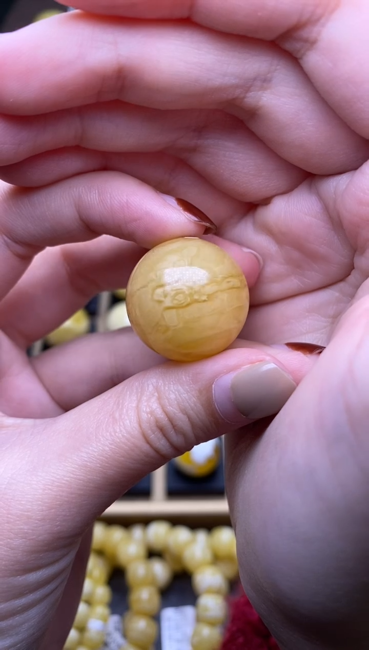 【闪购商品】琥珀裸石未镶嵌大小姐珠宝64