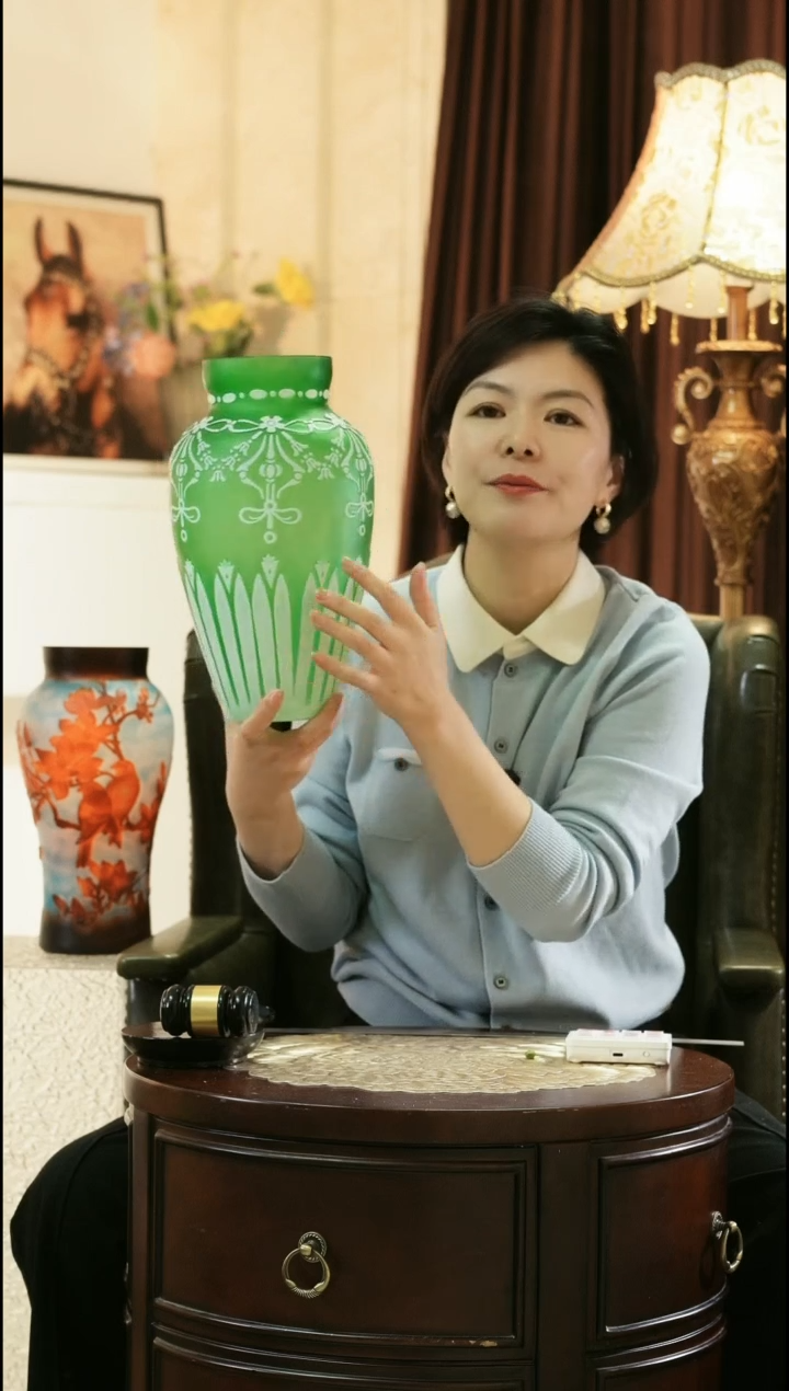 琉璃手工艺品格雷，高33