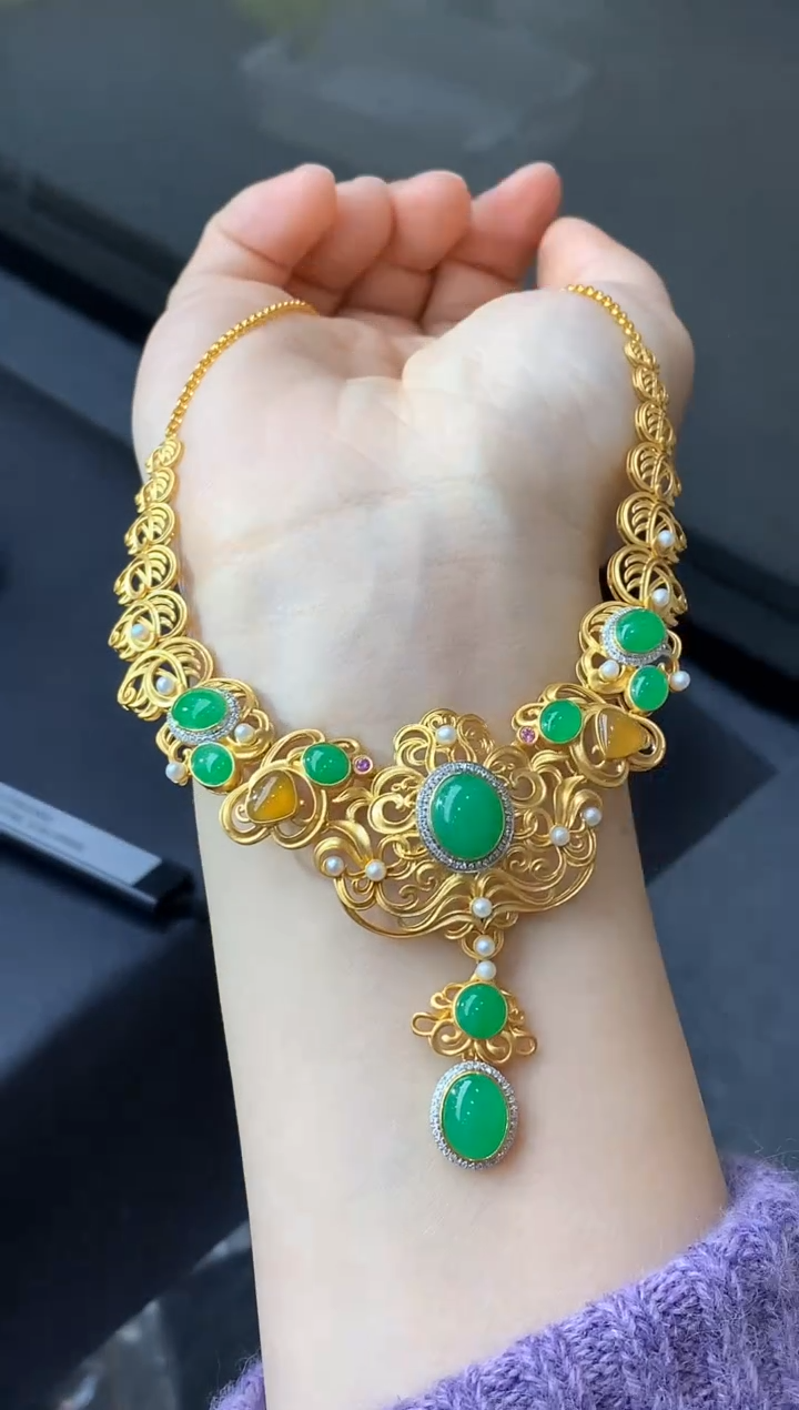 颈饰18K金镶嵌翡翠738-中国好珍宝