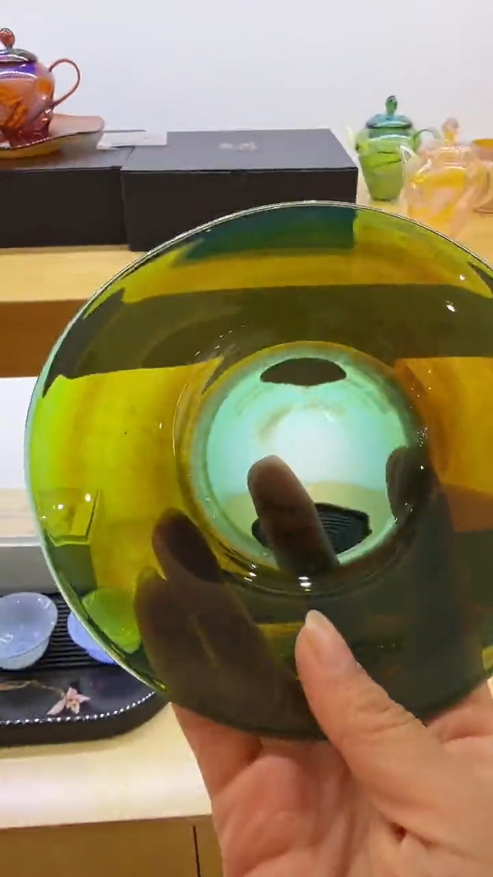 玉见熏银壶承绿   