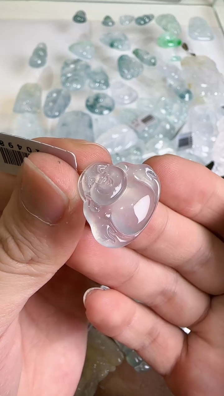 【闪购商品】翡翠吊坠(不含链)未镶嵌··