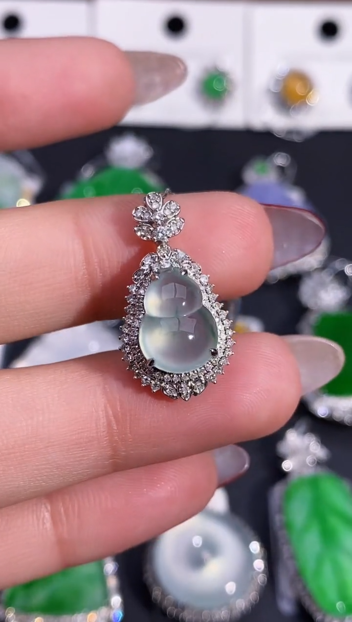 【闪购商品】翡翠耳饰18K金镶嵌耳饰