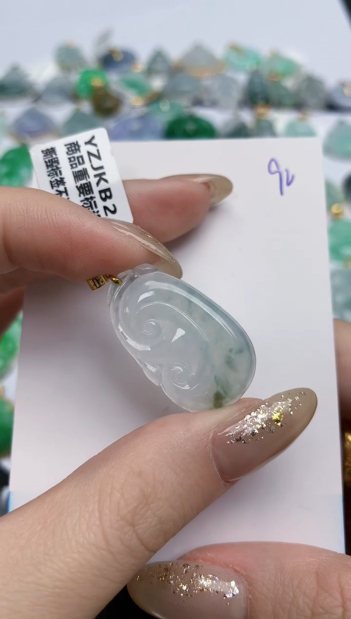 【闪购商品】翡翠颈饰18K金镶嵌 天然缅甸翡翠A货