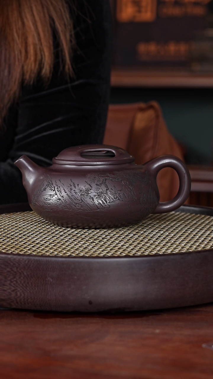 【闪购商品】紫砂茶壶叶琴14-46 黑墩头牛盖