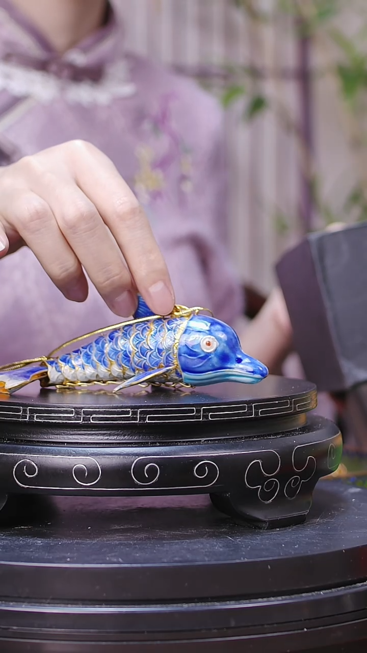 【闪购商品】非遗技艺 景泰蓝钥匙扣海豚