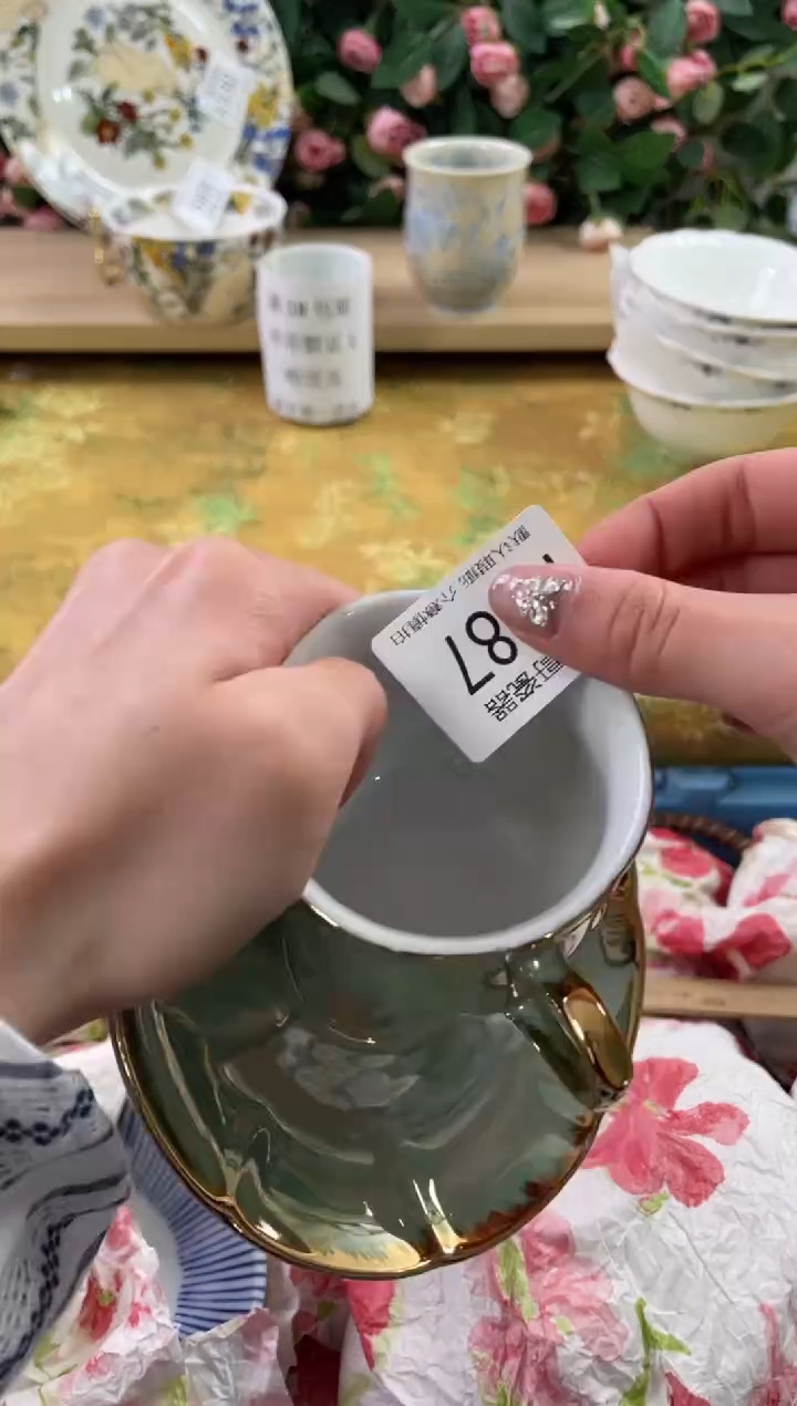 瓷片嗯****嗯187狗哥瓷器直播间111