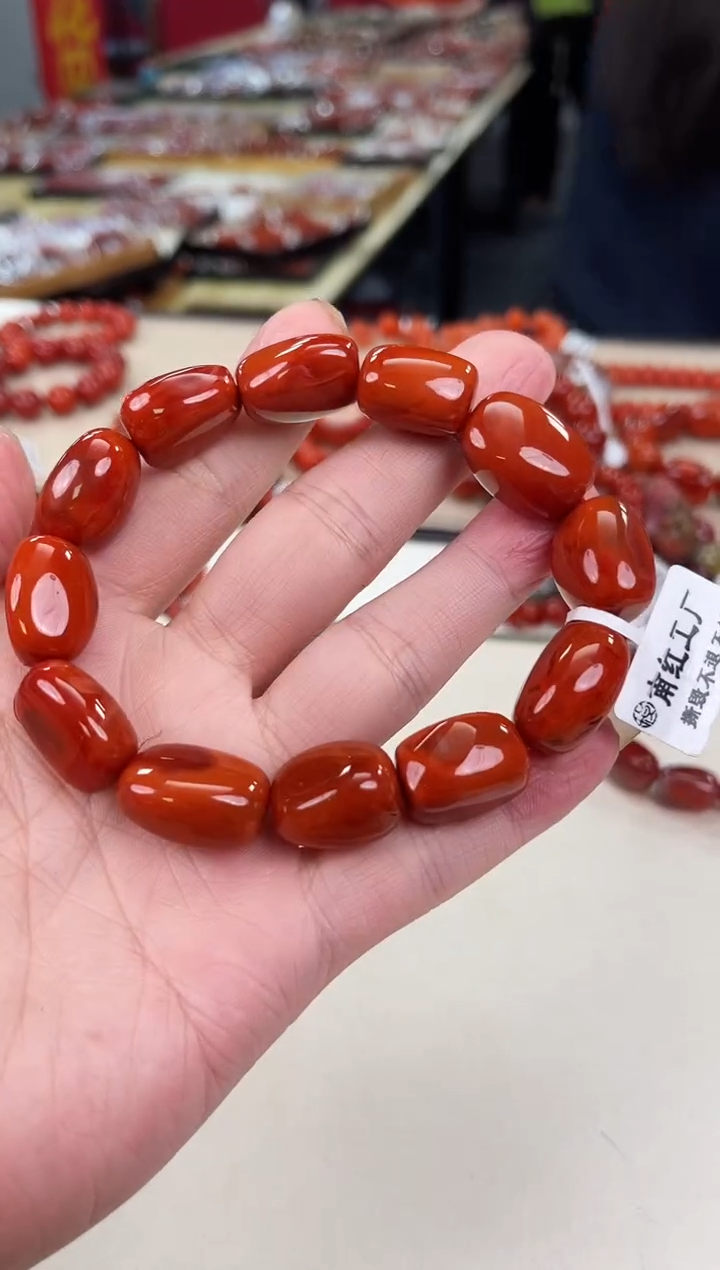 未镶嵌瓦西随型手串南红玛瑙（多样式发其一）