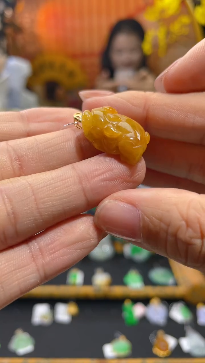 【闪购商品】翡翠颈饰18K金镶嵌假一赔三