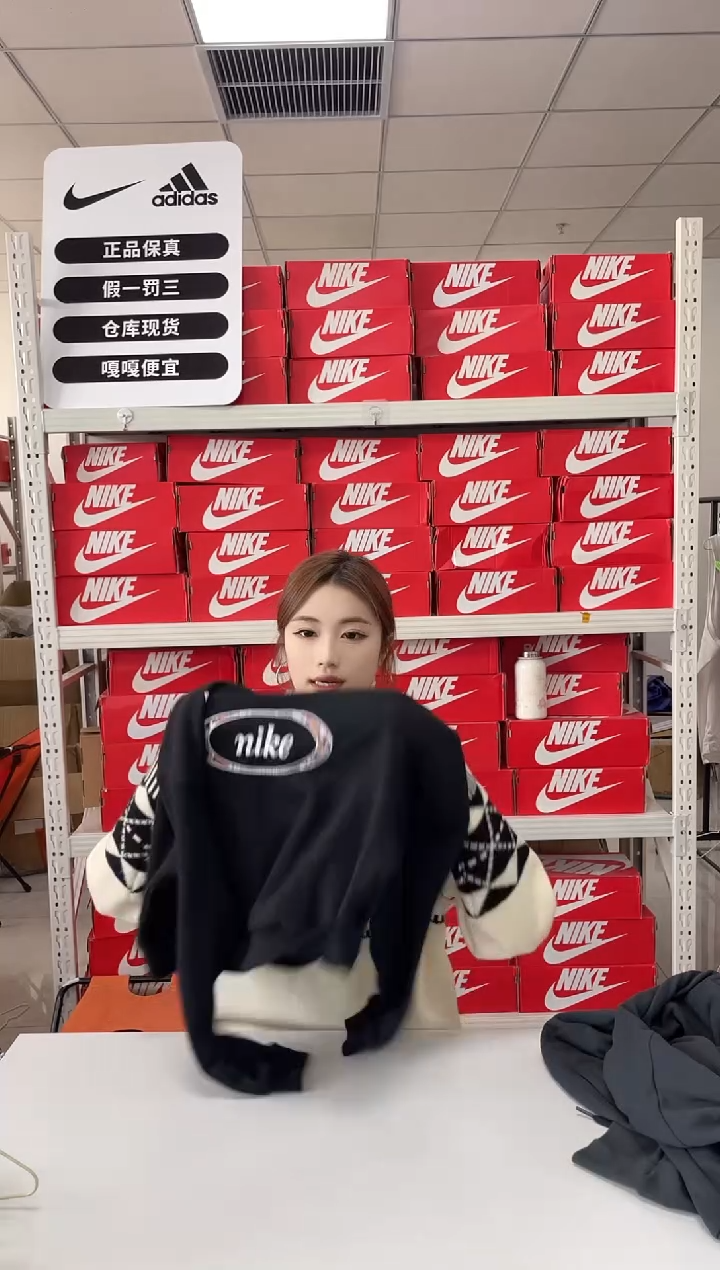 -闪购编码 241NIKE/耐克运动卫衣卫裤以直播间过款为主 尺码-m