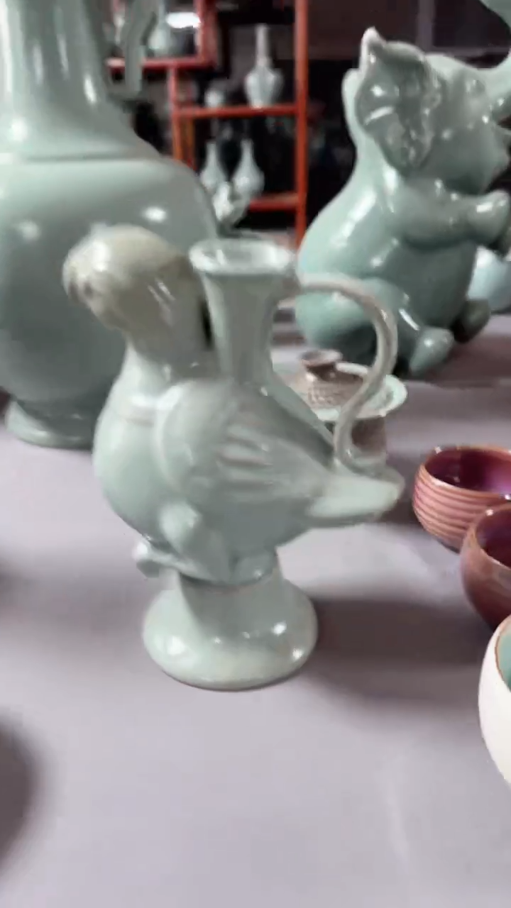 【闪购商品】杯汝瓷仿古鹦鹉烛台