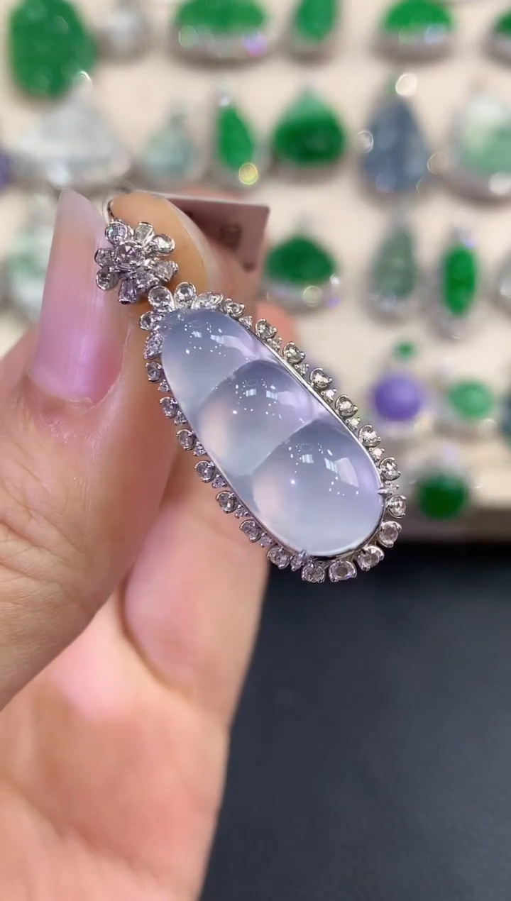 【闪购商品】翡翠吊坠(不含链)18K金镶嵌B135       