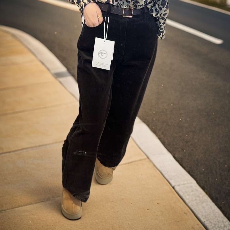 异域风情牛仔裤宽松水洗设计百搭直筒裤