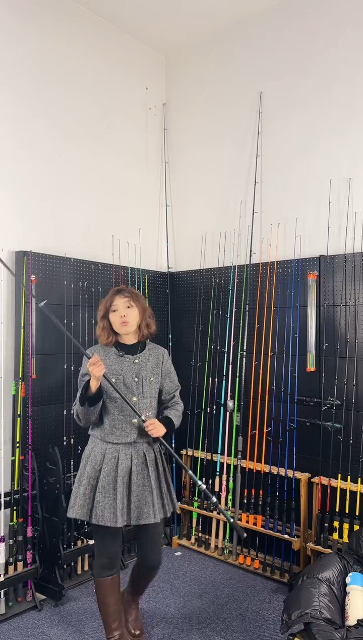 2.1m碳素伶俐虫绿色2.1米直柄（瑕疵尾货竿，没有售后，介意勿拍）