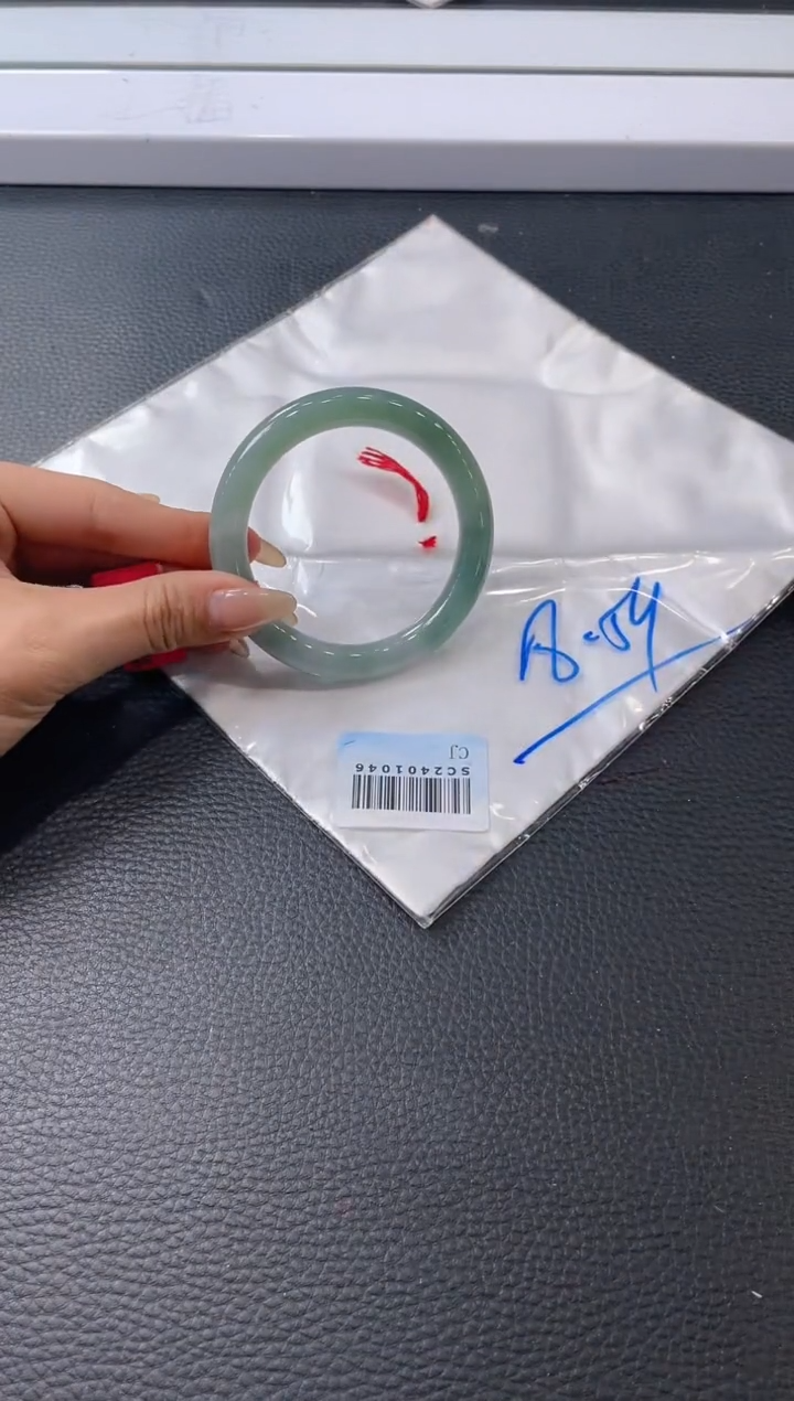 【闪购商品】翡翠手镯未镶嵌手镯