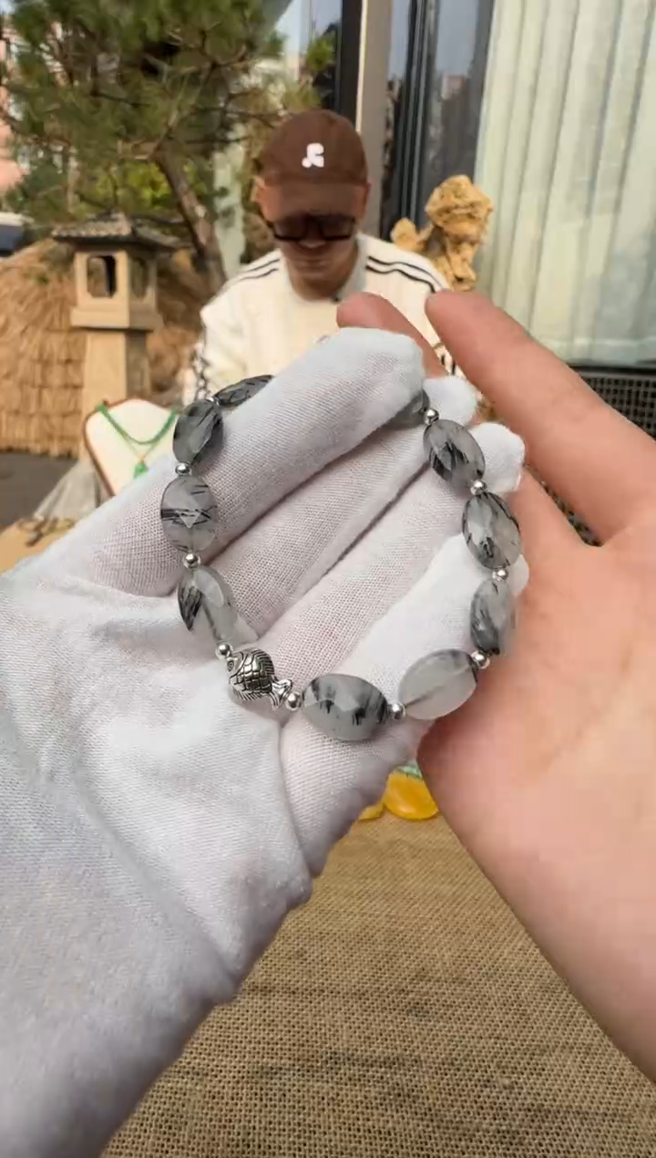 未镶嵌挂件翡翠手串