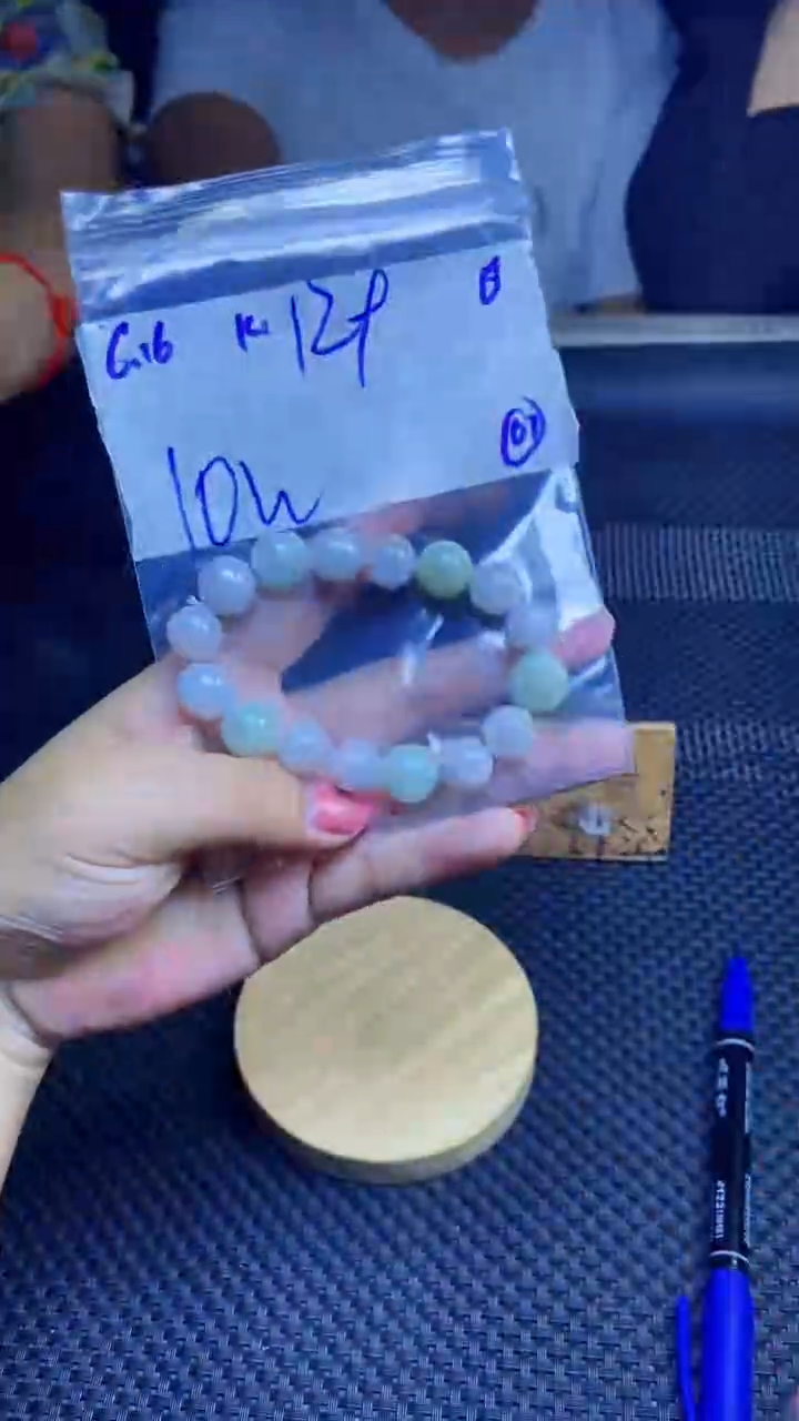定制翡翠未镶嵌天然缅甸A货翡翠，多样性发货只发其一