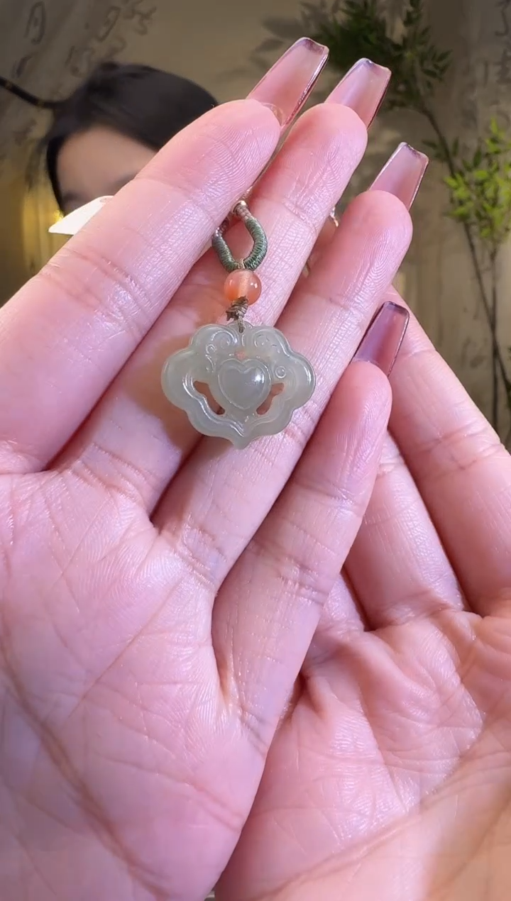 【闪购商品】和田玉颈饰未镶嵌锁p