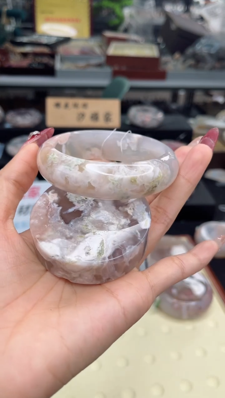 【闪购商品】石英质玉手镯未镶嵌58圈口（赠品镯心）3571252