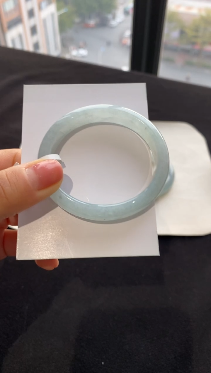 【闪购商品】翡翠手镯（贵妃镯）未镶嵌50贵妃--不退不换