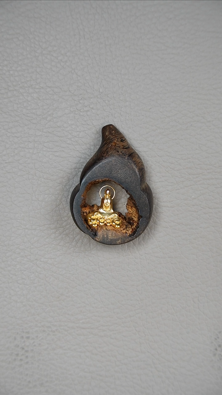 【闪购商品】吊坠沉香9.4g正区文莱黑棋老料 无相佛挂坠