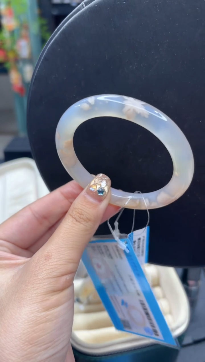 【闪购商品】石英质玉手镯未镶嵌641（55圈）