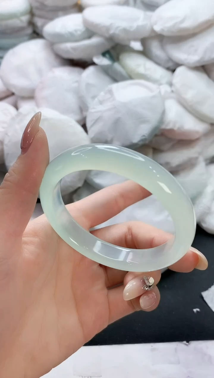 【闪购商品】玛瑙/玉髓手镯未镶嵌532