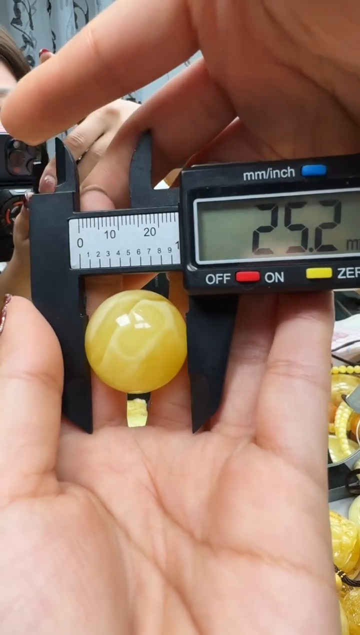 【闪购商品】琥珀裸石未镶嵌珠子