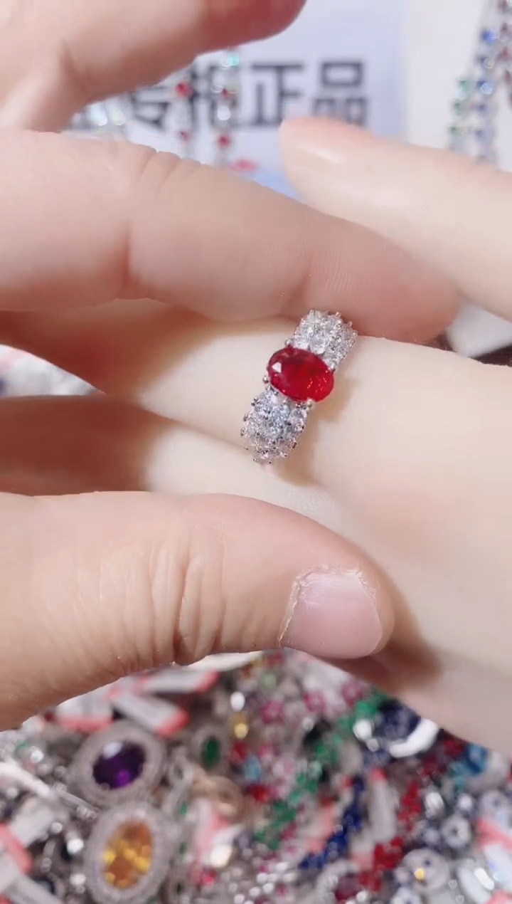 未镶嵌戒指红宝石  