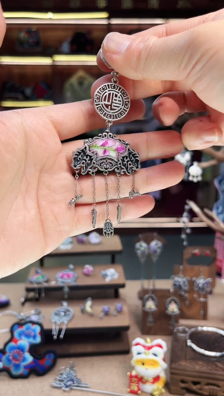 【闪购商品】织绣1811黔东南苗族刺绣