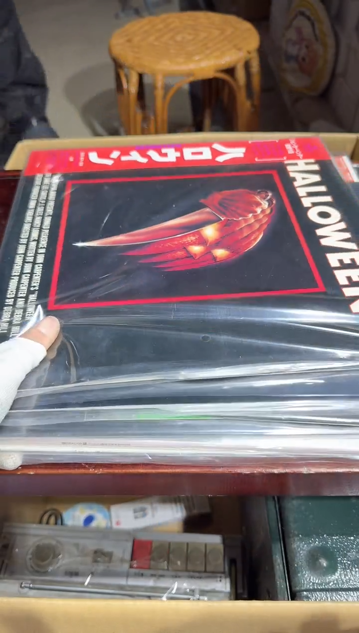 瓷片w****5584 中古商品，瑕疵品，不保好坏。