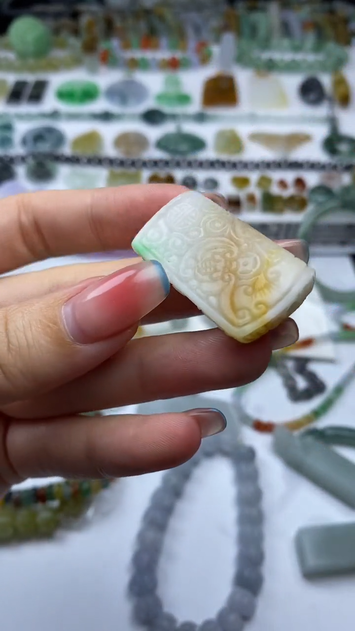 未镶嵌定制翡翠毛货定制不退不换