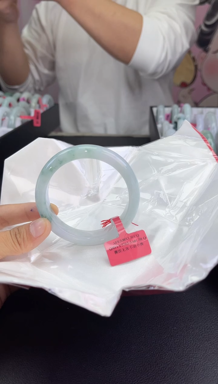 【闪购商品】翡翠手镯未镶嵌翡翠手镯