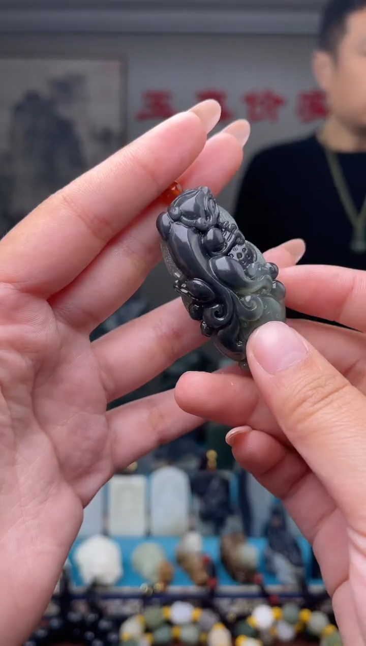 未镶嵌和田玉挂件1