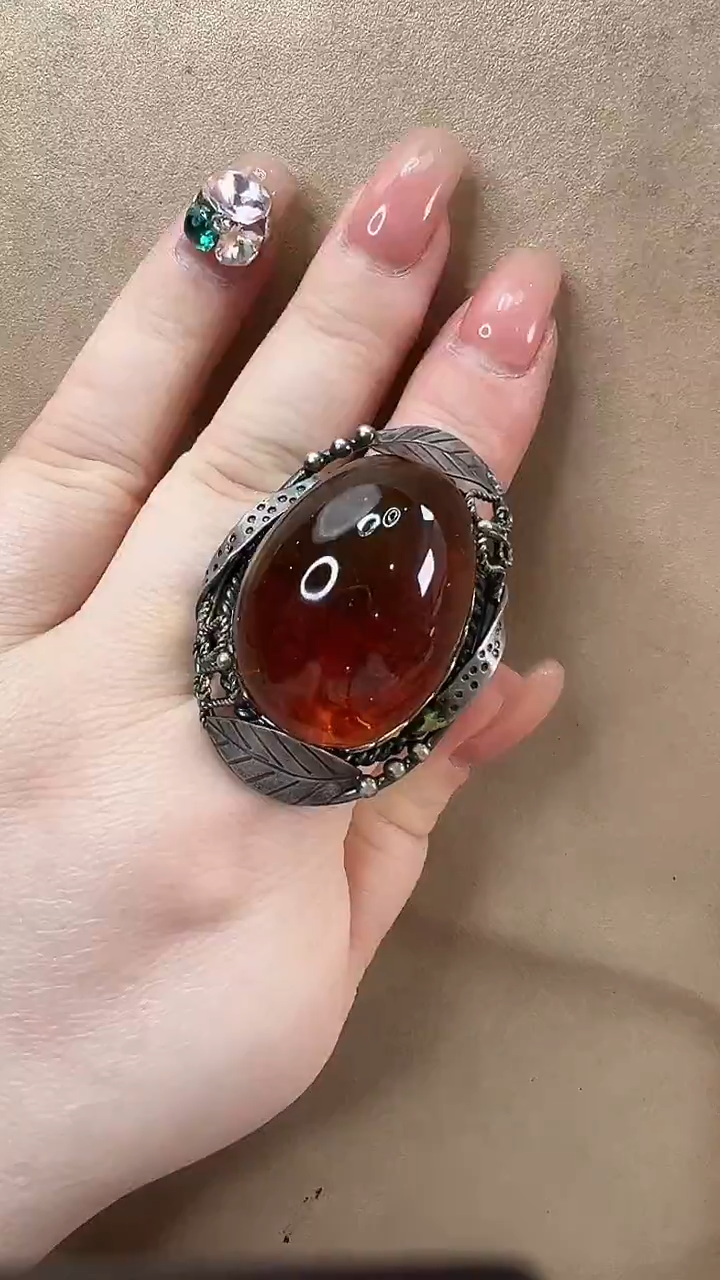 琥珀颈饰未镶嵌戒指