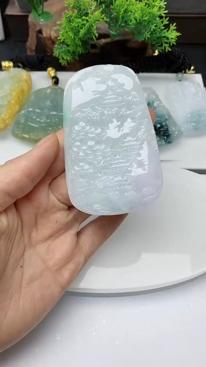 【闪购商品】翡翠颈饰未镶嵌