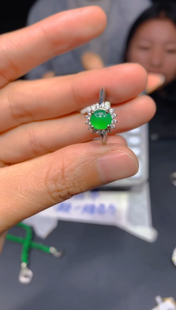 【闪购商品】定制翡翠未镶嵌204多样性发货（发其一）