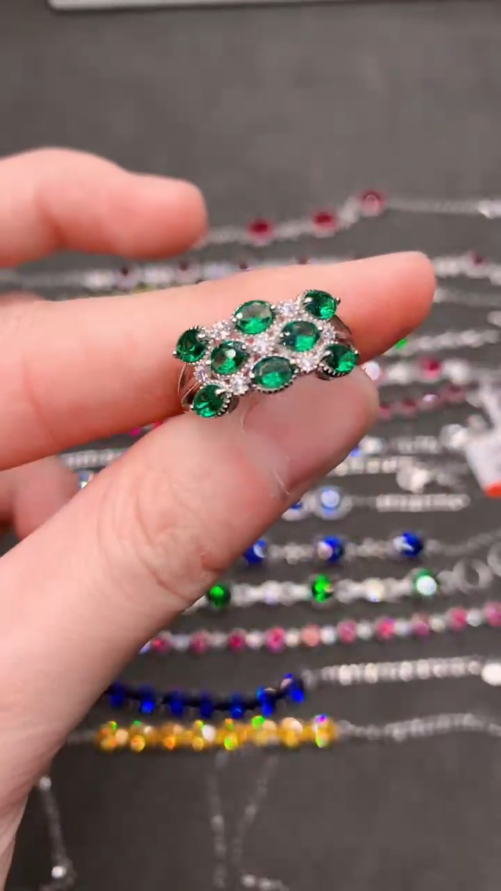 【闪购商品】祖母绿戒指银S925镶嵌.......