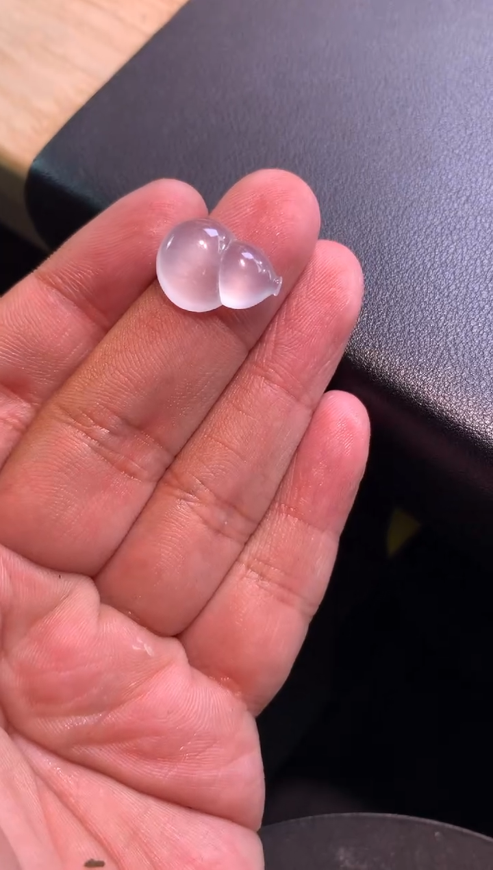 【闪购商品】翡翠颈饰未镶嵌葫芦
