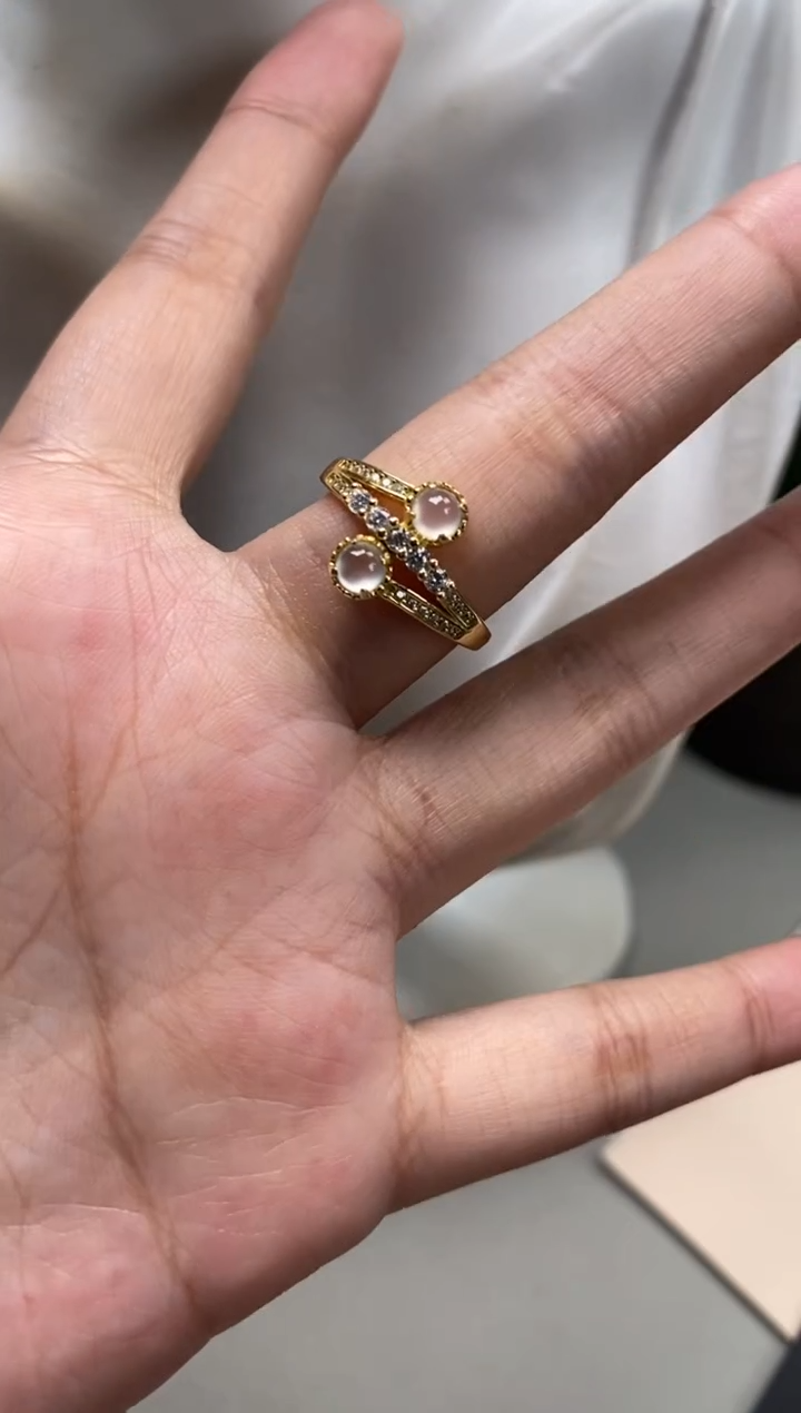 【闪购商品】翡翠颈饰银S925镶嵌翡翠冰种蛋面