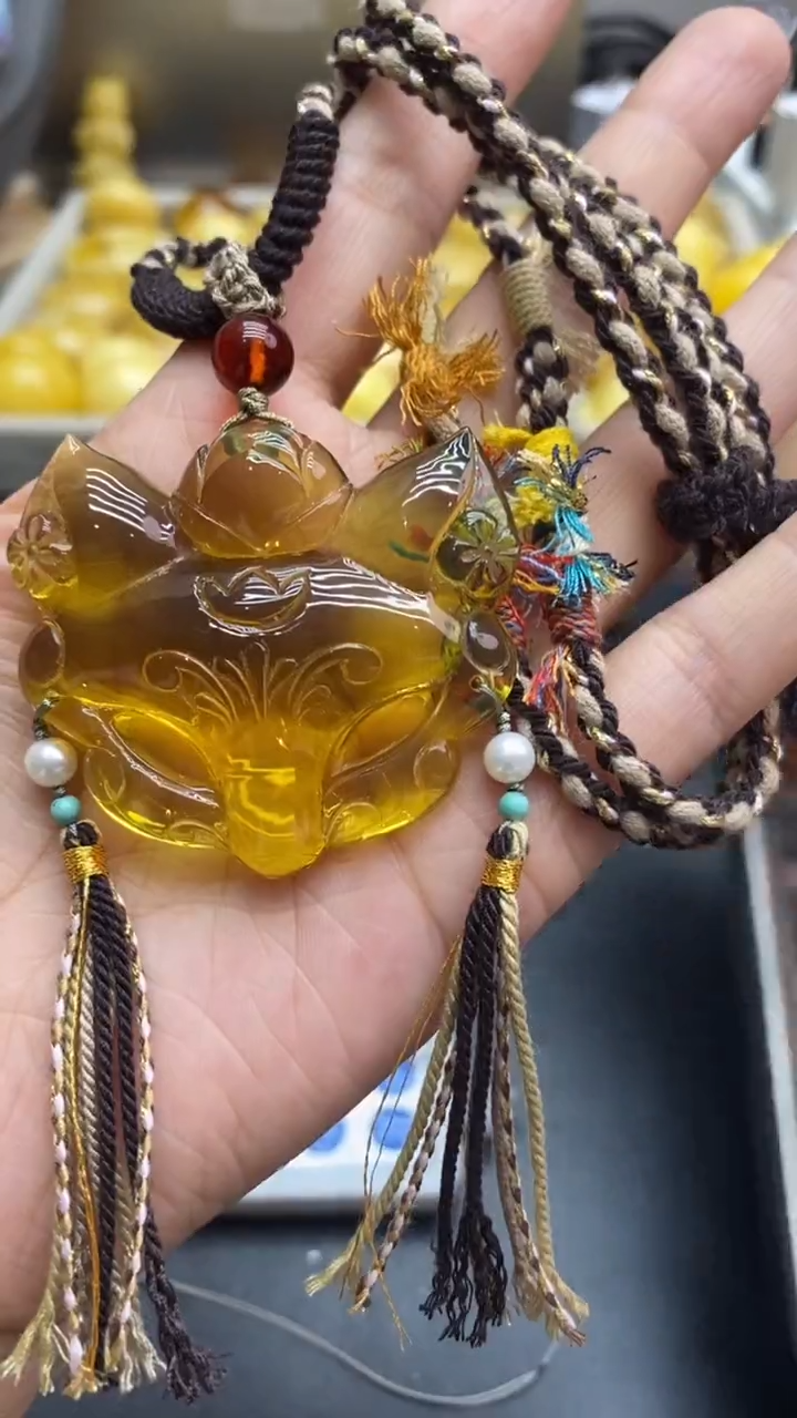 琥珀未镶嵌珠宝奇石1478