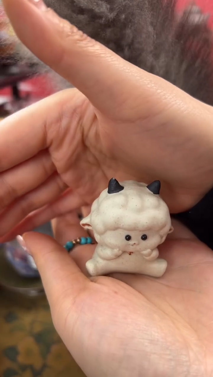 【闪购商品】紫砂可爱羊羊茶宠摆件