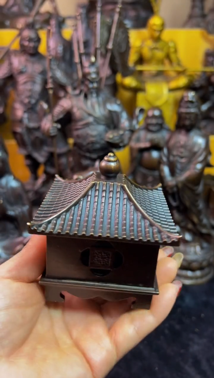 【闪购商品】1案台摆件 物品摆件