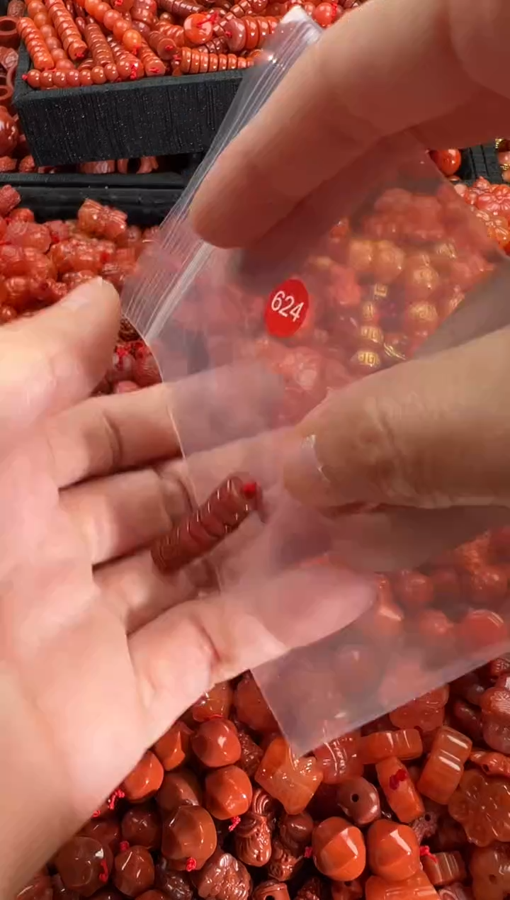 【闪购商品】南红玛瑙颈饰未镶嵌2