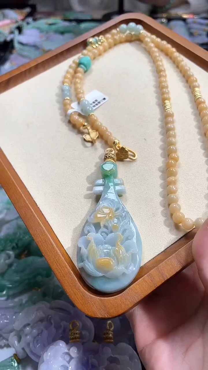 【闪购商品】翡翠颈饰未镶嵌吊坠