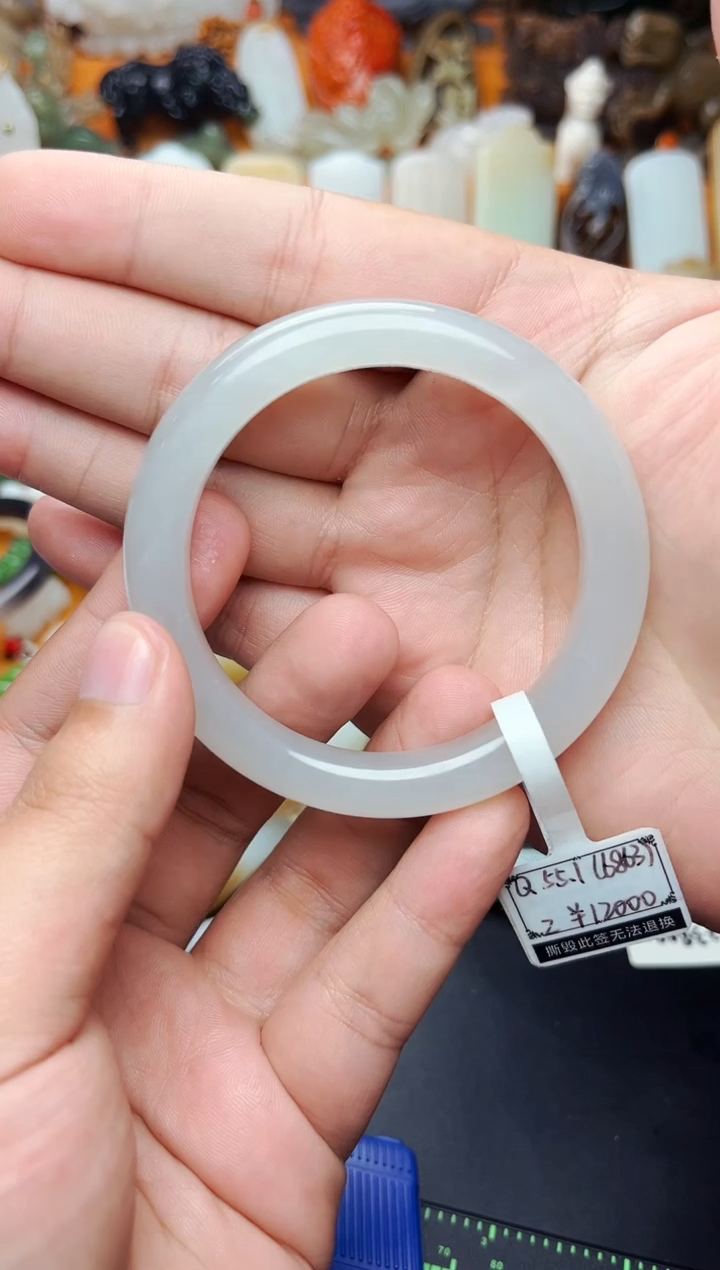 【闪购商品】和田玉手镯未镶嵌55.1圈口01