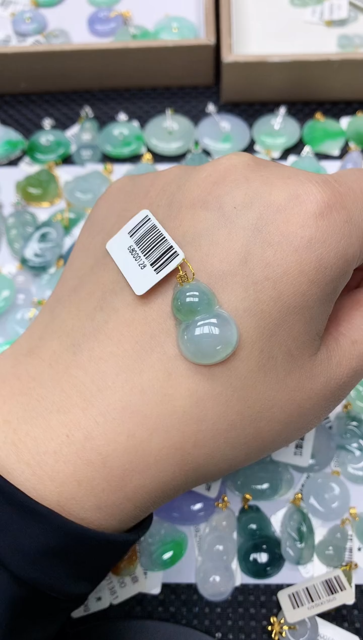 颈饰18K金镶嵌翡翠1111111111