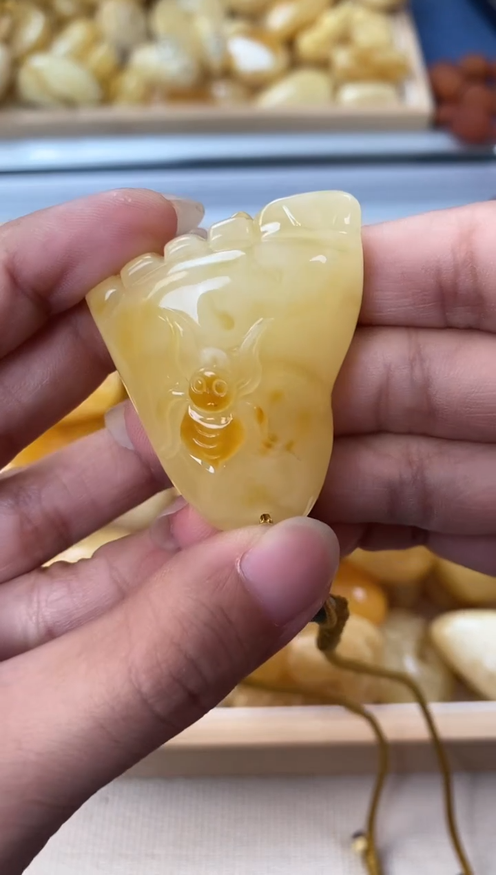 未镶嵌琥珀裸石天然琥珀蜜蜡