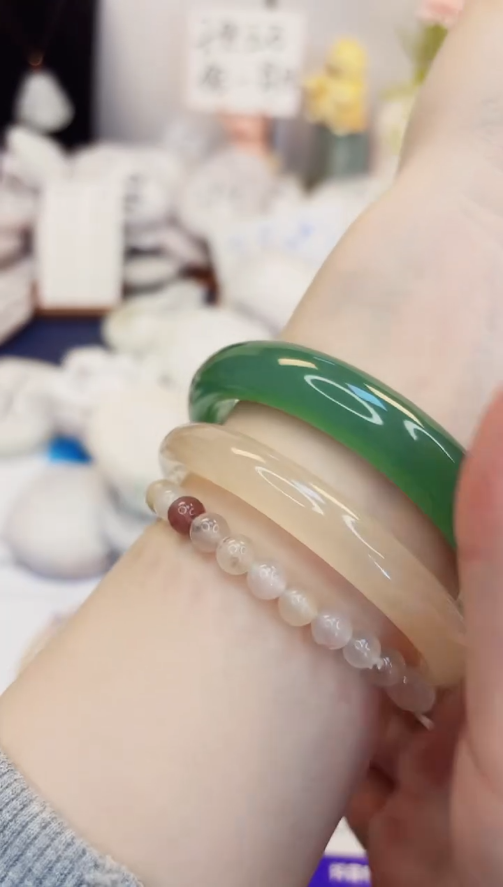 【闪购商品】石英质玉手镯未镶嵌362-东陵玉-圈口63